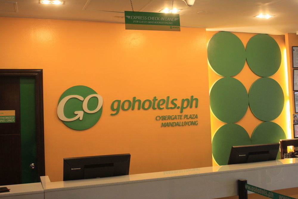 Go Hotels Plus Mandaluyong Манила Екстериор снимка