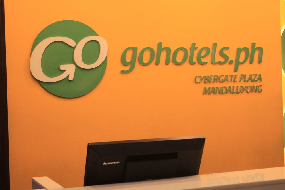 Go Hotels Plus Mandaluyong Манила Екстериор снимка